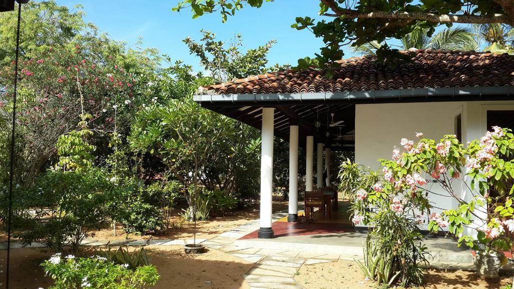 The Danish Villa Resort Arugam Bay Exterior foto